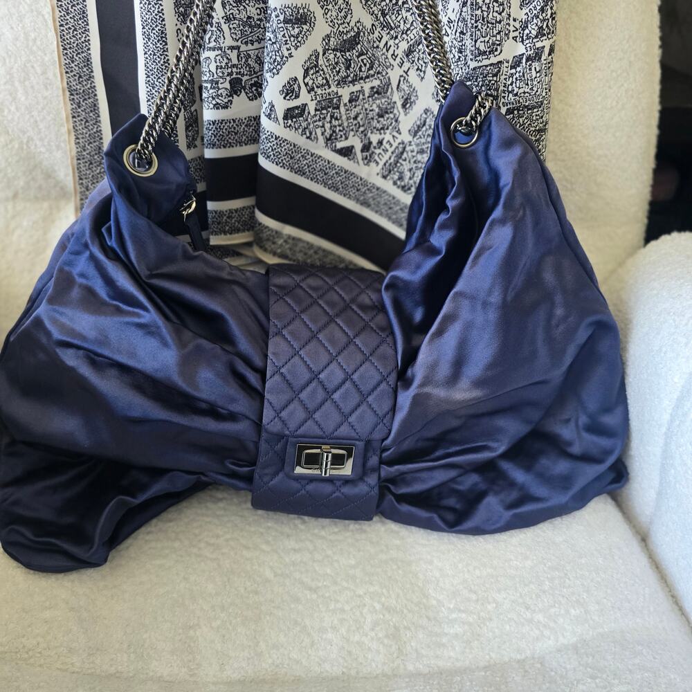 Chanel 2.55 Reissue "Butterfly" Bag in Navy Satin - Picture 12 of 12